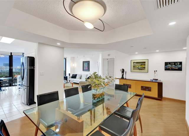 Property at 3598 Yacht Club Dr #1101, Aventura, FL 33180, 2 beds, 2 baths
