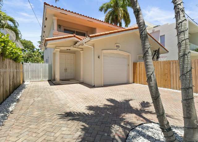 Property at 2922 Catalina St #2922, Miami, FL 33133, 3 beds, 2.5 baths