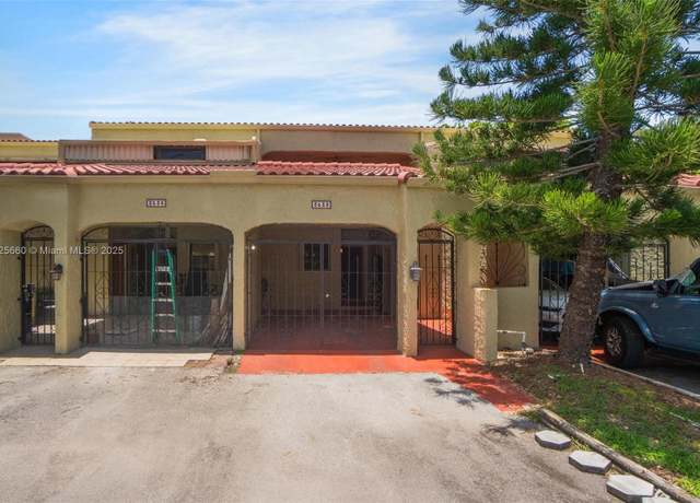 Property at 3538 Estepona Ave Unit D-2, Doral, FL 33178, 2 beds, 2.5 baths