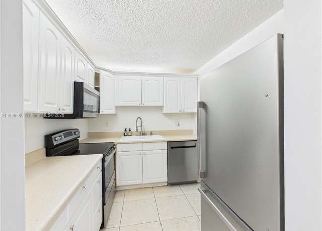 Property at 4113 NW 88th Ave #105, Coral Springs, FL 33065, 2 beds, 1 bath