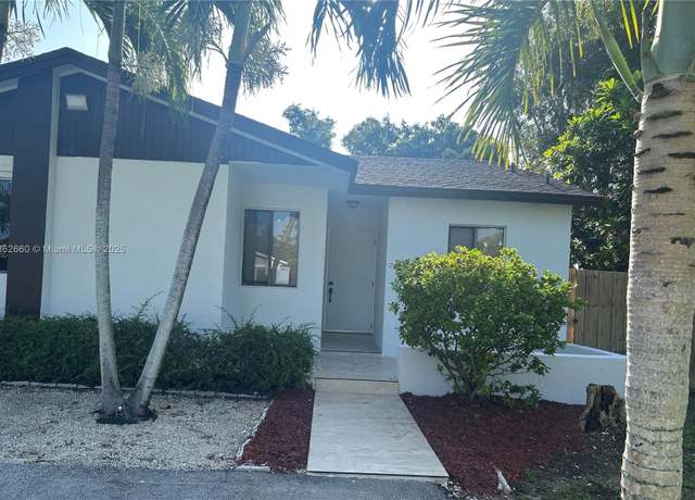 Property at 25031 SW 126th Ct, Homestead, FL 33032, 3 beds, 2 baths