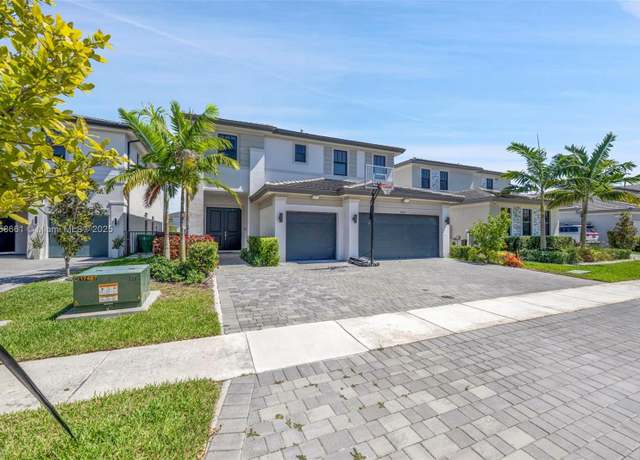 Property at 4541 SW 174th Ave, Miramar, FL 33029, 5 beds, 3.5 baths