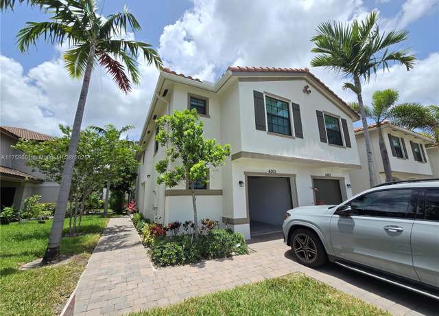Property at 6001 Woods Edge Cir, Riviera Beach, FL 33410, 3 beds, 2.5 baths