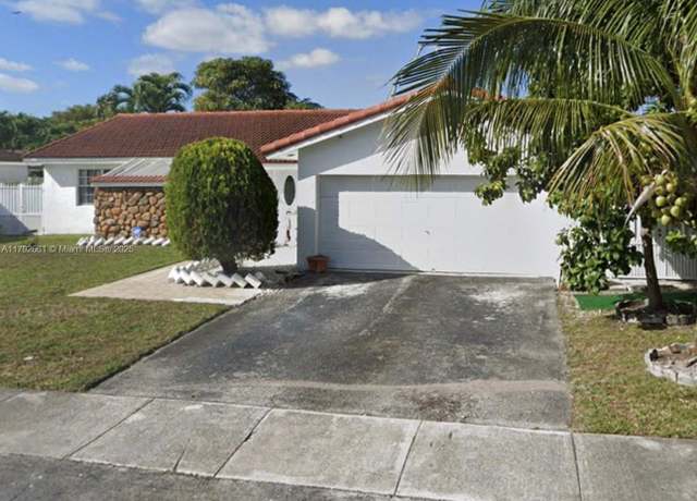 Property at 4904 SW 140th Ct, Miami, FL 33175, 5 beds, 3 baths