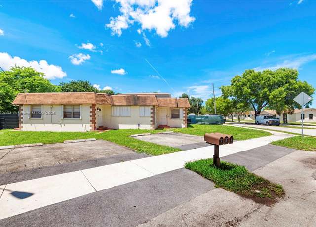 Property at 201 Columbus Pkwy, Hollywood, FL 33021, 3 beds, 3 baths