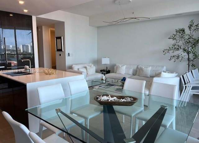 Property at 3250 NE 188th St #904, Aventura, FL 33180, 4 beds, 5.5 baths