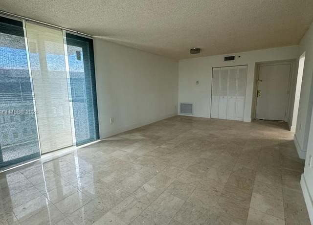 Property at 919 Hillcrest Dr #201, Hollywood, FL 33021, 2 beds, 2 baths
