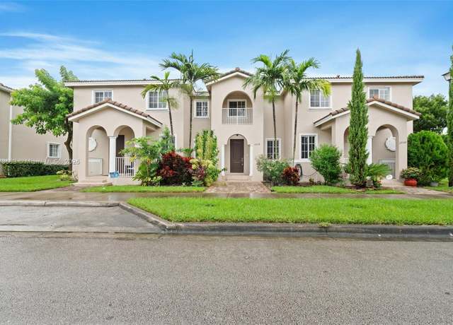 Property at 27518 SW 143rd Ave, Homestead, FL 33032, 3 beds, 2.5 baths