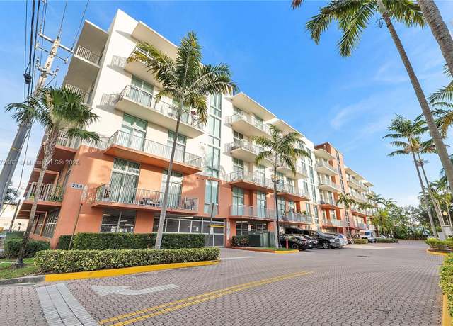 Property at 2100 Van Buren St #102, Hollywood, FL 33020, 1 bed, 1.5 baths