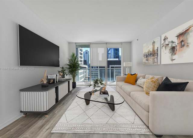Property at 55 SE 6th St #1208, Miami, FL 33131, 1 bed, 1 bath