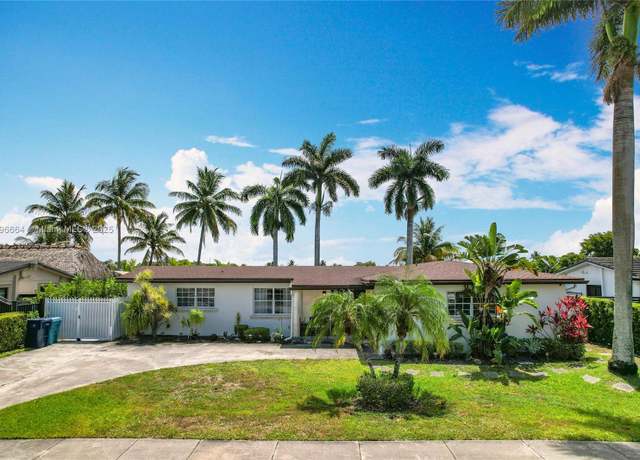 Property at 17931 NW 85th Ave, Hialeah, FL 33015, 4 beds, 3 baths