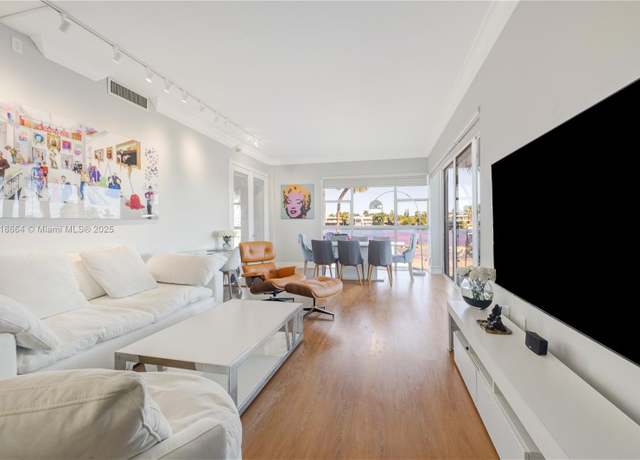 Property at 20505 E Country Club Dr #143, Aventura, FL 33180, 2 beds, 2 baths