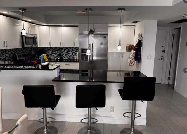 Property at Undisclosed address, Hollywood, FL 33019, 1 bed, 2 baths