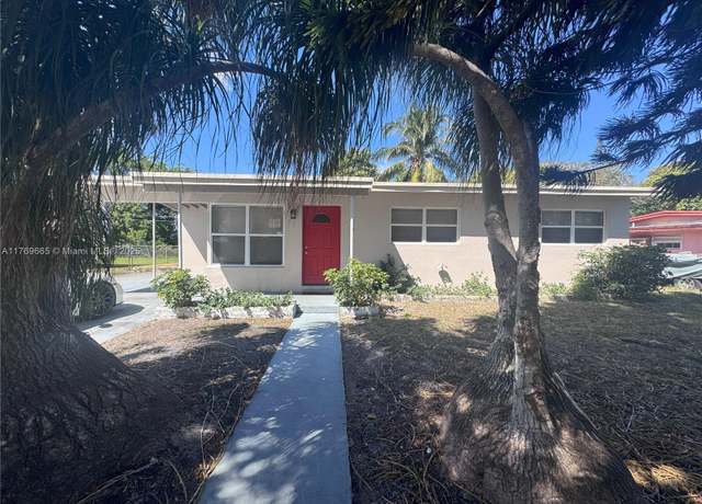 Property at 1107 NW 14th St, Fort Lauderdale, FL 33311, 3 beds, 1 bath