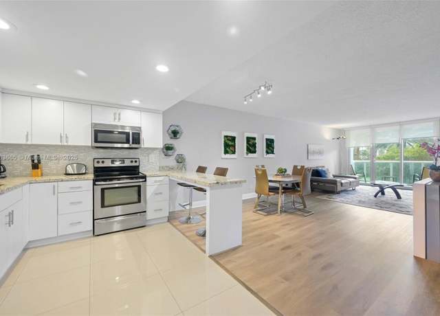 Property at 19370 Collins Ave #225, Sunny Isles Beach, FL 33160, 1 bed, 1 bath
