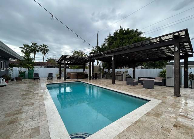 Property at 6202 SW 107th Ave, Miami, FL 33173, 3 beds, 2 baths