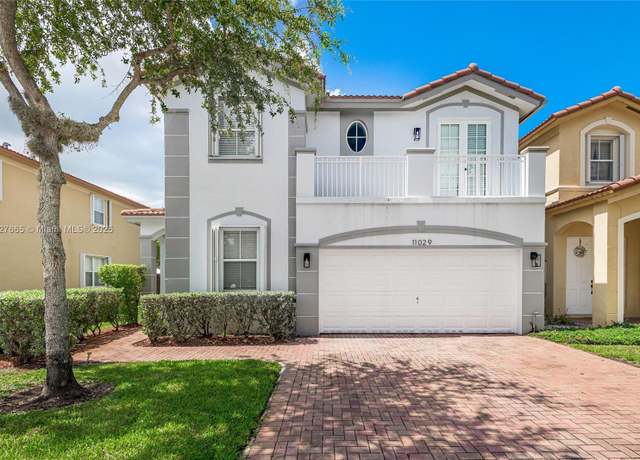 Property at 11029 NW 87th St, Doral, FL 33178, 5 beds, 3 baths