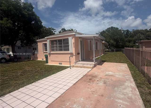 Property at 511 NW 33rd Ave, Miami, FL 33125, 3 beds, 2 baths