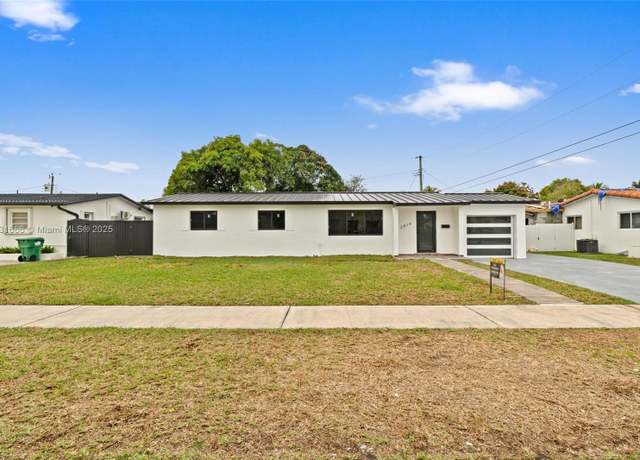 Property at 2814 SW 92nd Ct, Miami, FL 33165, 4 beds, 3 baths