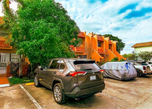 Property at 4163 NW 19th St #4163, Lauderhill, FL 33313, 2 beds, 2 baths