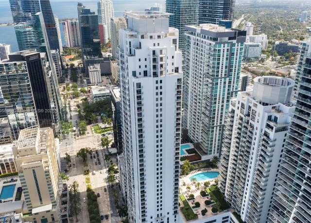 Property at 1060 Brickell Ave #1001, Miami, FL 33131, 1 bed, 1.5 baths