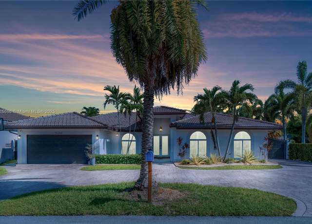 Property at 15260 SW 143rd St, Miami, FL 33196, 4 beds, 2.5 baths