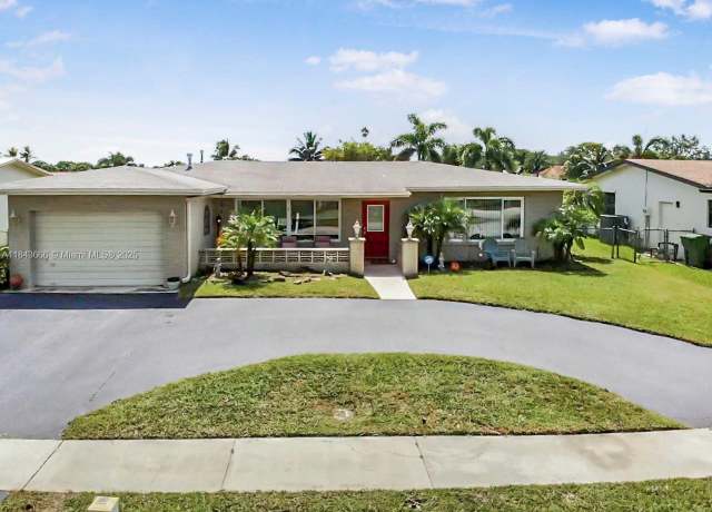 Property at 2101 NW 119th Ave, Pembroke Pines, FL 33026, 3 beds, 2 baths