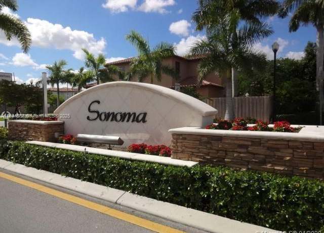 Property at 515 SE 35th Ave, Homestead, FL 33033, 5 beds, 3.5 baths