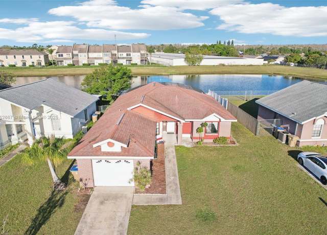 Property at 118 Pinewood Cir, Kissimmee, FL 34743, 3 beds, 2 baths