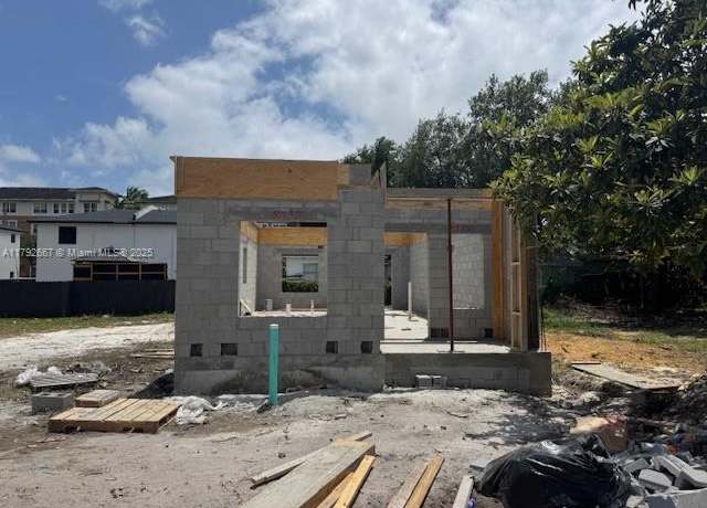 Property at 2778 NW 44th St, Miami, FL 33142, 4 beds, 3 baths