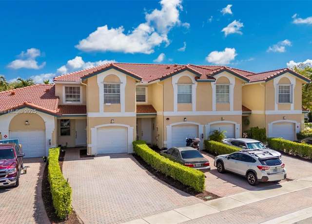 Property at 11635 NW 47th Ct, Coral Springs, FL 33076, 3 beds, 2.5 baths