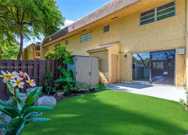 Property at 7175 Nova Dr #303, Davie, FL 33317, 3 beds, 2.5 baths