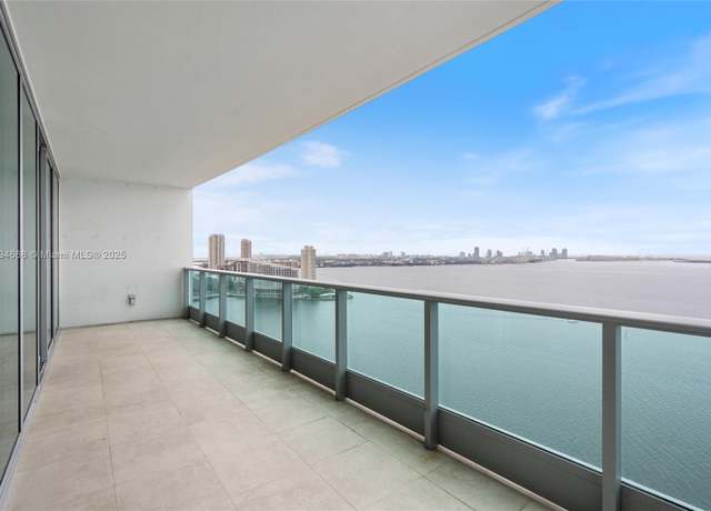 Property at 1331 Brickell Bay Dr #2705, Miami, FL 33131, 3 beds, 3 baths