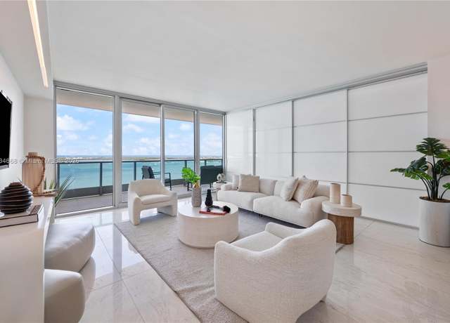 Property at 1331 Brickell Bay Dr #2705, Miami, FL 33131, 3 beds, 3 baths