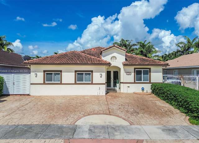 Property at 17132 SW 142nd Ct, Miami, FL 33177, 5 beds, 3.5 baths