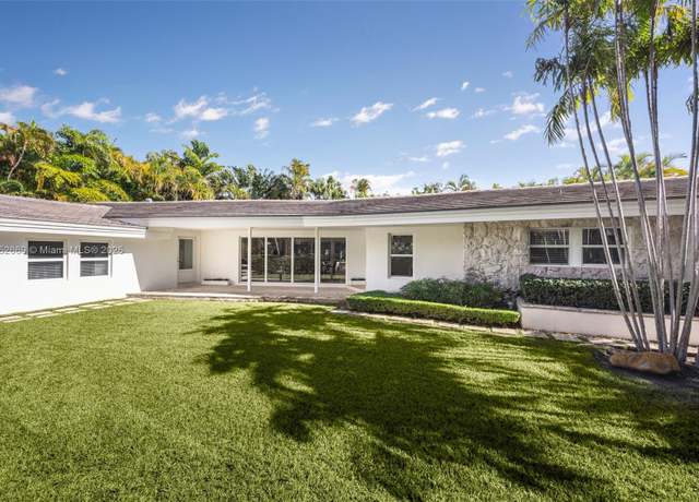 Property at 335 Harbor Dr, Key Biscayne, FL 33149, 4 beds, 3 baths