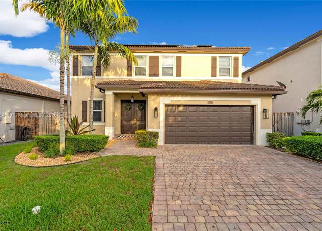 Property at 25449 SW 121st Ct, Homestead, FL 33032, 4 beds, 2.5 baths