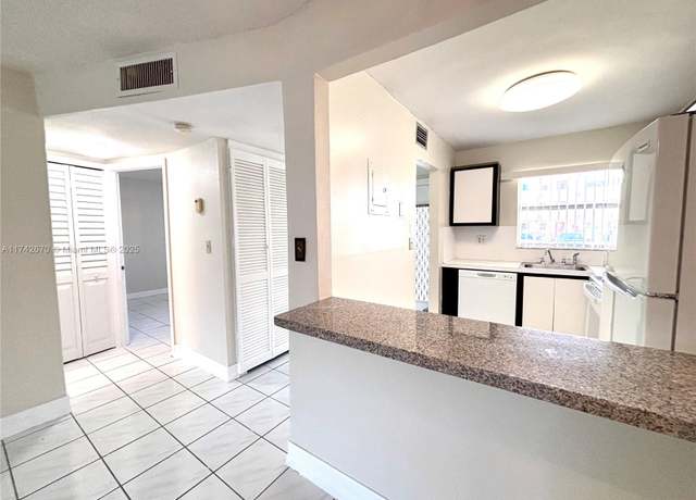 Property at 2871 E Sunrise Lakes Dr #102, Sunrise, FL 33322, 2 beds, 2 baths