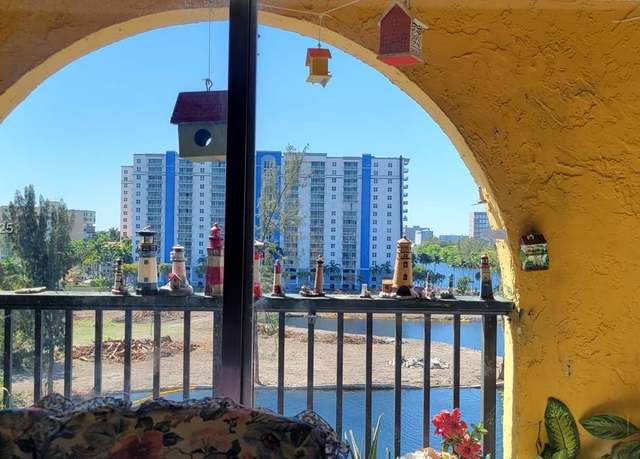 Property at 4801 NW 7th St Unit 810-16, Miami, FL 33126, 1 bed, 1 bath