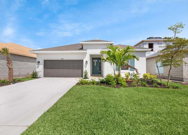 Property at 516 SE Ranch Oak Cir, Port St. Lucie, FL 34984, 5 beds, 3 baths