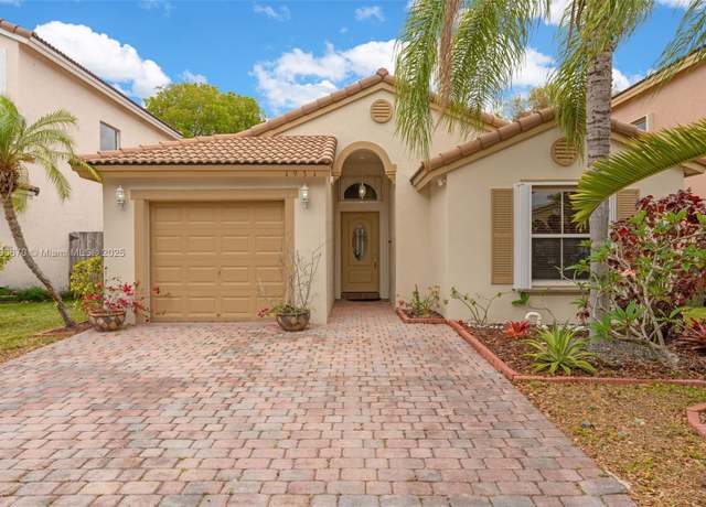Property at 1931 SE 14th Ct, Homestead, FL 33035, 3 beds, 2 baths