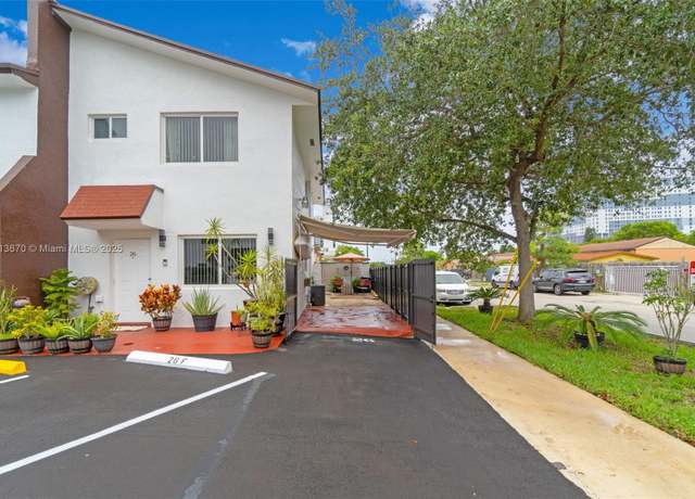 Property at 401 SW 109th Ave #26, Sweetwater, FL 33174, 3 beds, 2.5 baths