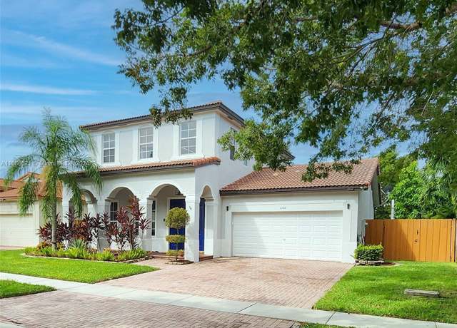 Property at 2126 NE 40th Rd, Homestead, FL 33033, 4 beds, 3 baths