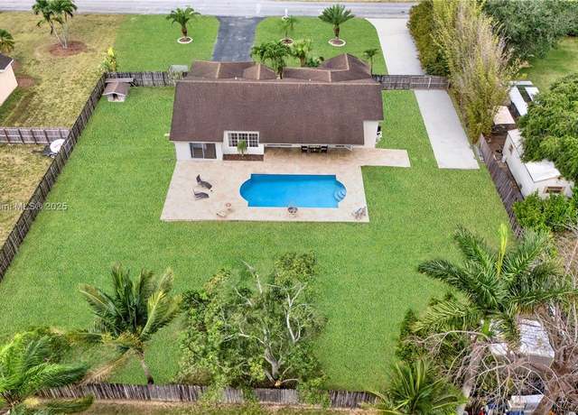 Property at 1641 NW 15th Ave, Homestead, FL 33030, 4 beds, 2 baths