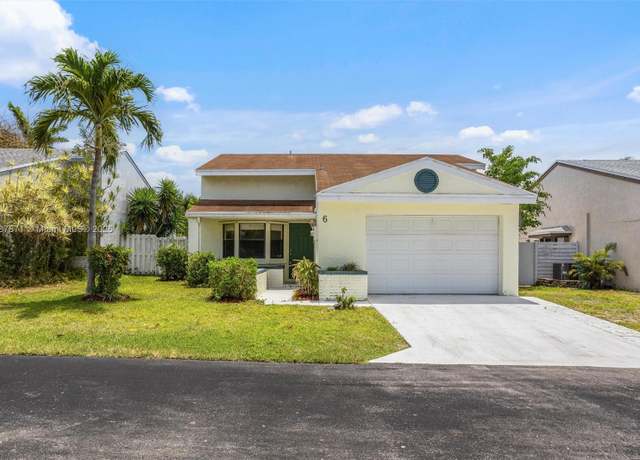 Property at 6 Verwood Way, Boynton Beach, FL 33426, 2 beds, 2 baths