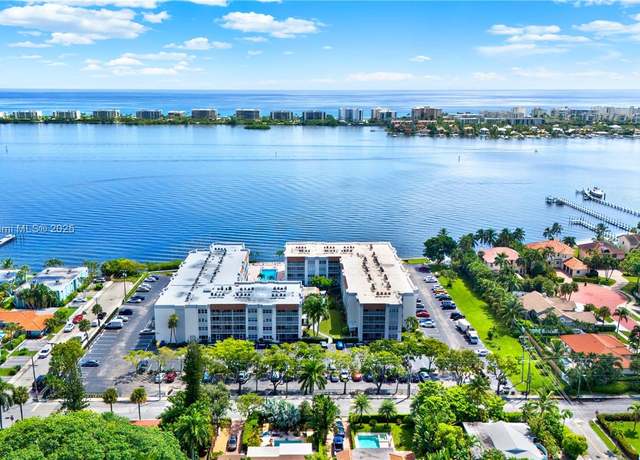 Property at 1516 S Lakeside Dr #112, Lake Worth, FL 33460, 2 beds, 2 baths