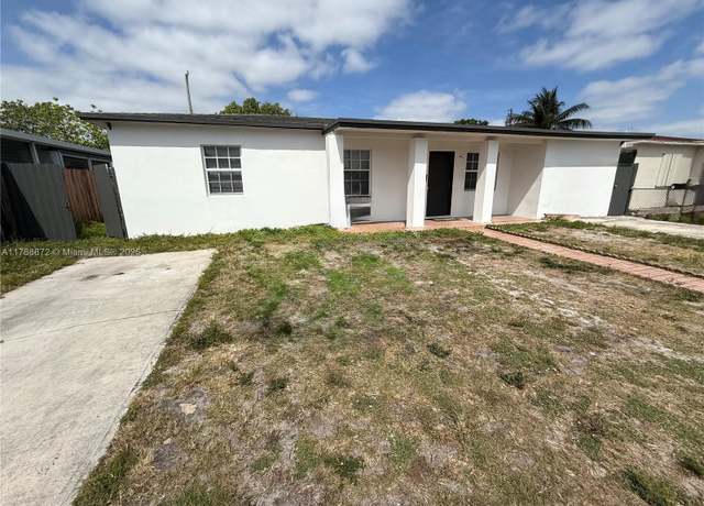 Property at 3902 E 8th Ct, Hialeah, FL 33013, 6 beds, 5 baths