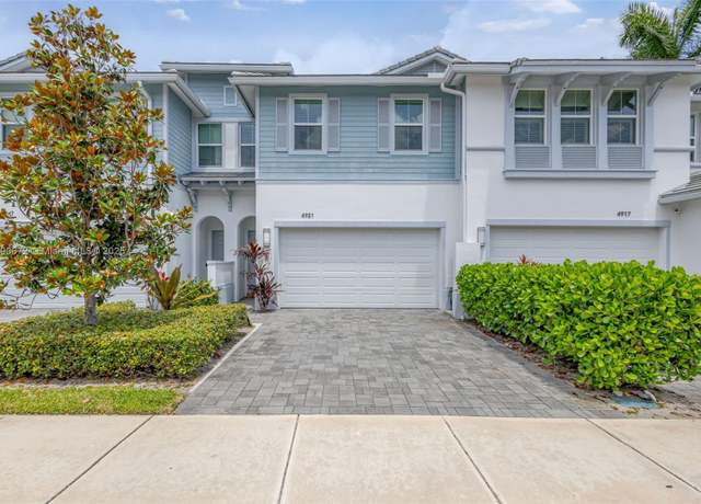 Property at 4921 Pointe Midtown Way, Palm Beach Gardens, FL 33418, 3 beds, 2.5 baths