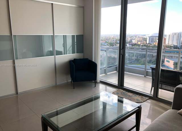 Property at 90 SW 3rd St #2206, Miami, FL 33130, 1 bed, 1 bath