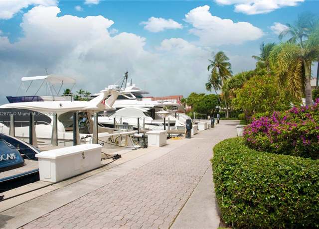 Property at 3600 Yacht Club Dr #402, Aventura, FL 33180, 3 beds, 2 baths